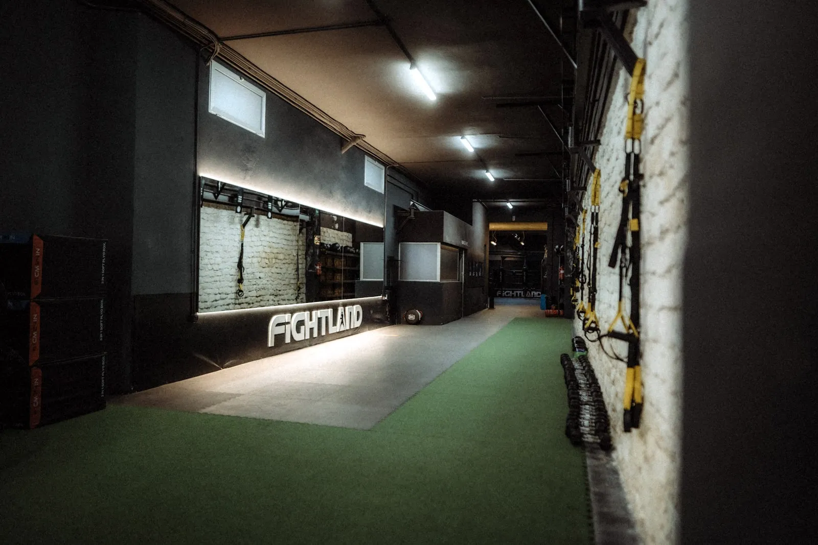FIGHTLAND ALICANTE — boxeo-studio en Alicante — 2