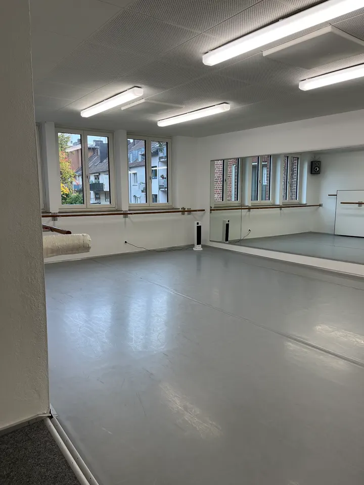 Hot yoga aachen(Feroze Yoga) — yoga-studio in Aachen — 3