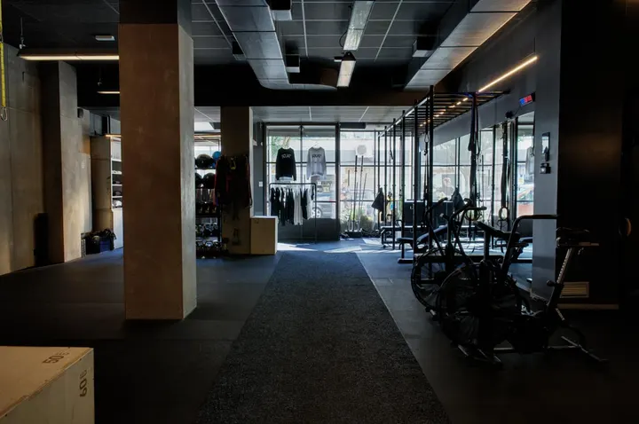 SQUAT — entrenamiento personal-studio en Montes, A Coruña — 2