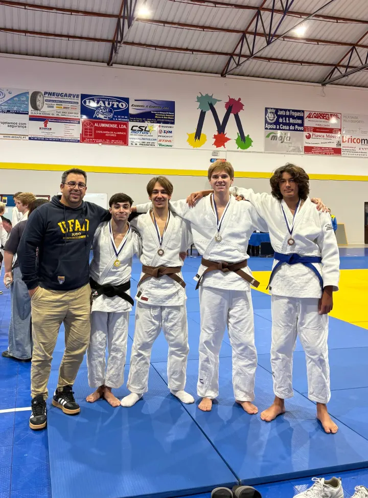 UFAD Judo Alvor — artes marciais-studio em Praia de Alvor, Évora — 2