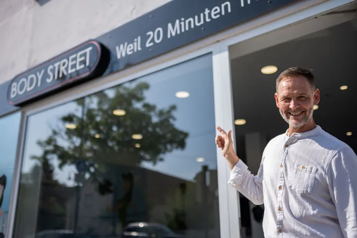 Lukas von Kirchbach BodystreetStuttgart Gablenberg — EMS-Training in Bahnhof Feuerbach, Stuttgart