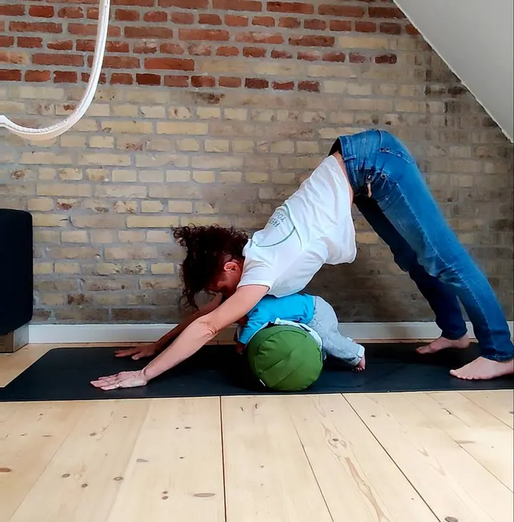DOING YOGA — yoga-studio i Hyby Lund, Fredericia — 2