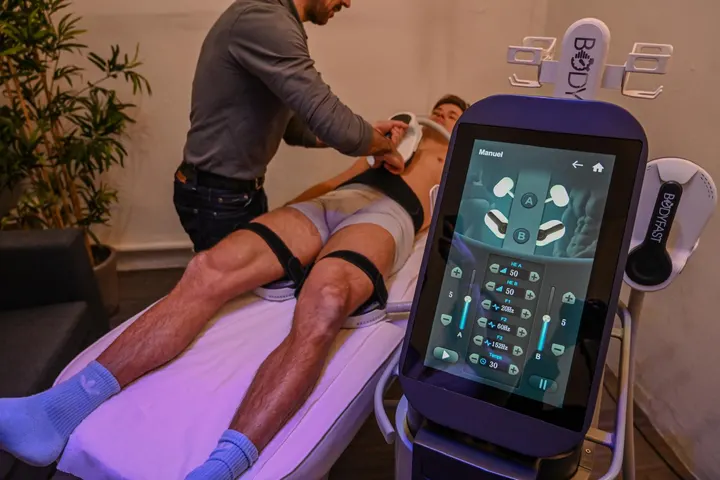 CRYOFAST Paris 7 Centre expert en Cryothérapie, Cryolipolyse et Renforcement Musculaire. — récupération-studio à Paris 7e Arrondissement, Paris — 2