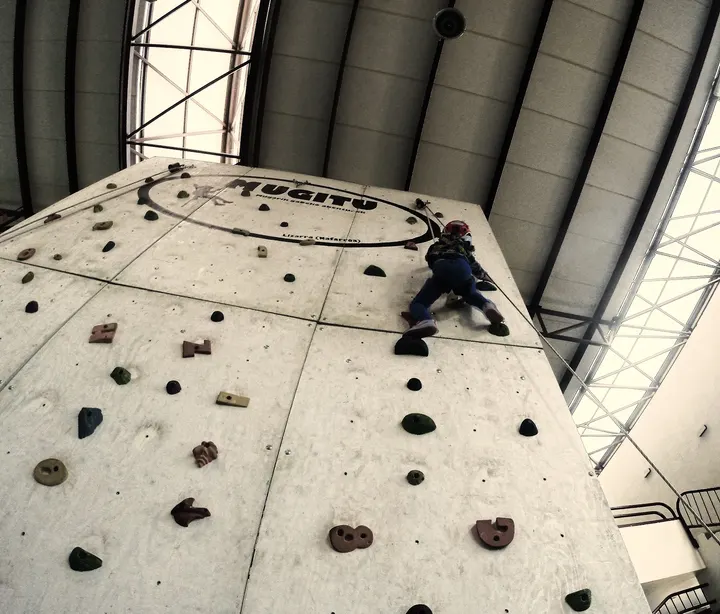 Mugitu Rocodromo — escalada-studio en Estella — 3