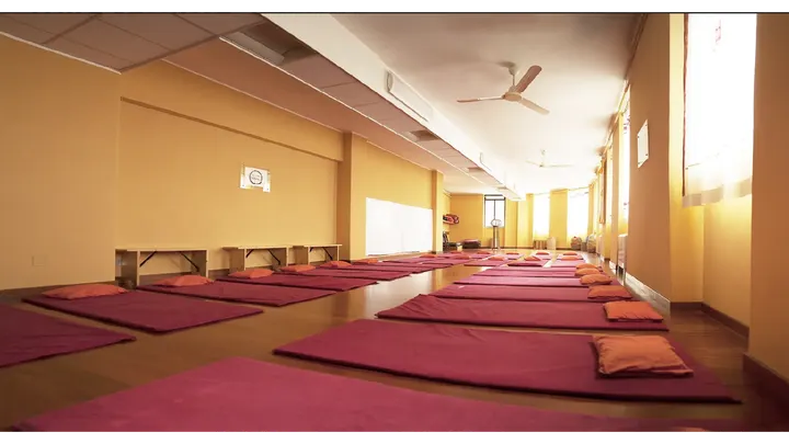 YogaSangha — yoga-studio a Nizza Millefonti, Torino — 2