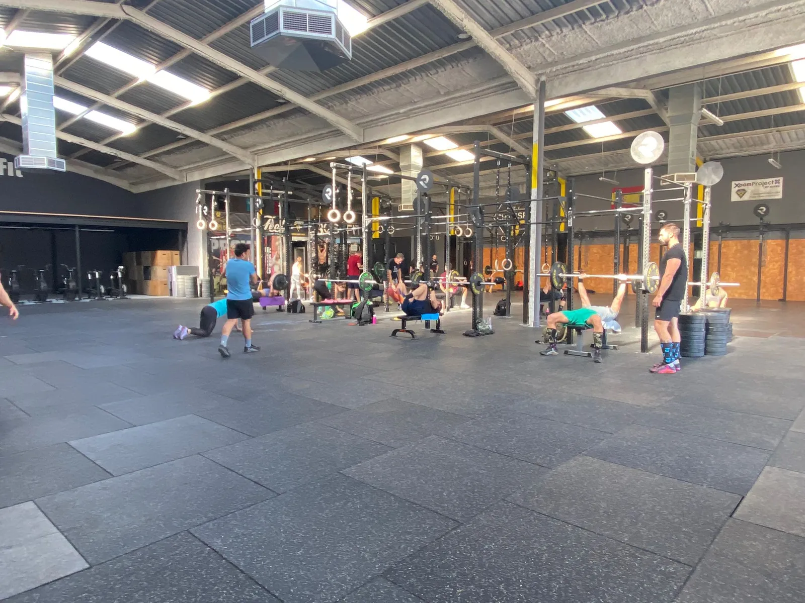 Feel CrossFit — crossfit-studio en El Juncal-Híspalis, Sevilla — 2