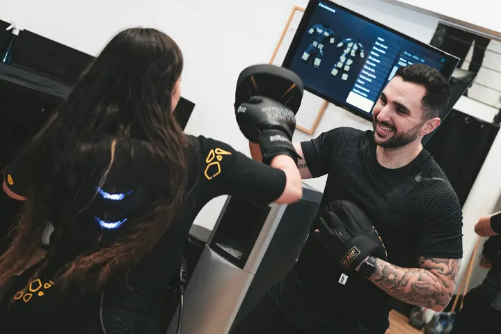 BODYHIT Av. Raymond Poincaré — studio à Paris — 5