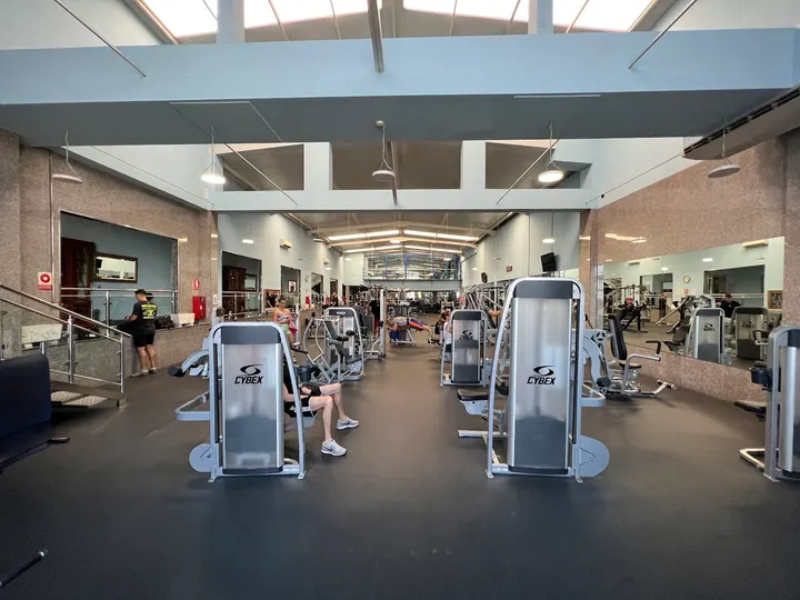 Club Deportivo King Sport — Estudio de fitness en Nueva Andalucía, Almería