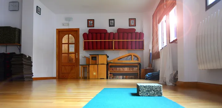 Centro Seiza Escuela de Yoga Iyengar — Yoga en Valdepasillas, Badajoz