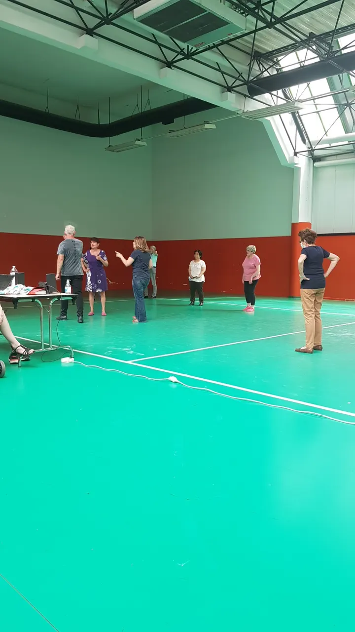 Chat Swing — Danse à Quartier Gambetta, Courbevoie