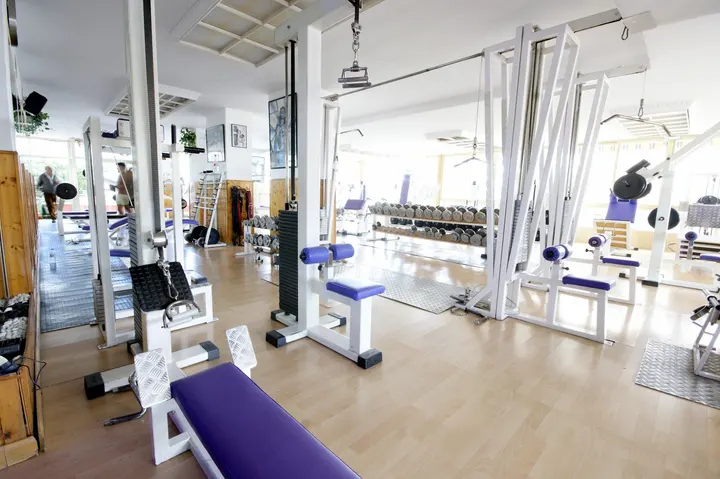 Gimnasio Athena — Estudio de fitness en Torremolinos