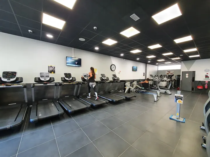 Activ'Gym Saint-Jean-de-Maurienne — salle de fitness-studio à La Combe, Saint-Jean-de-Maurienne — 2
