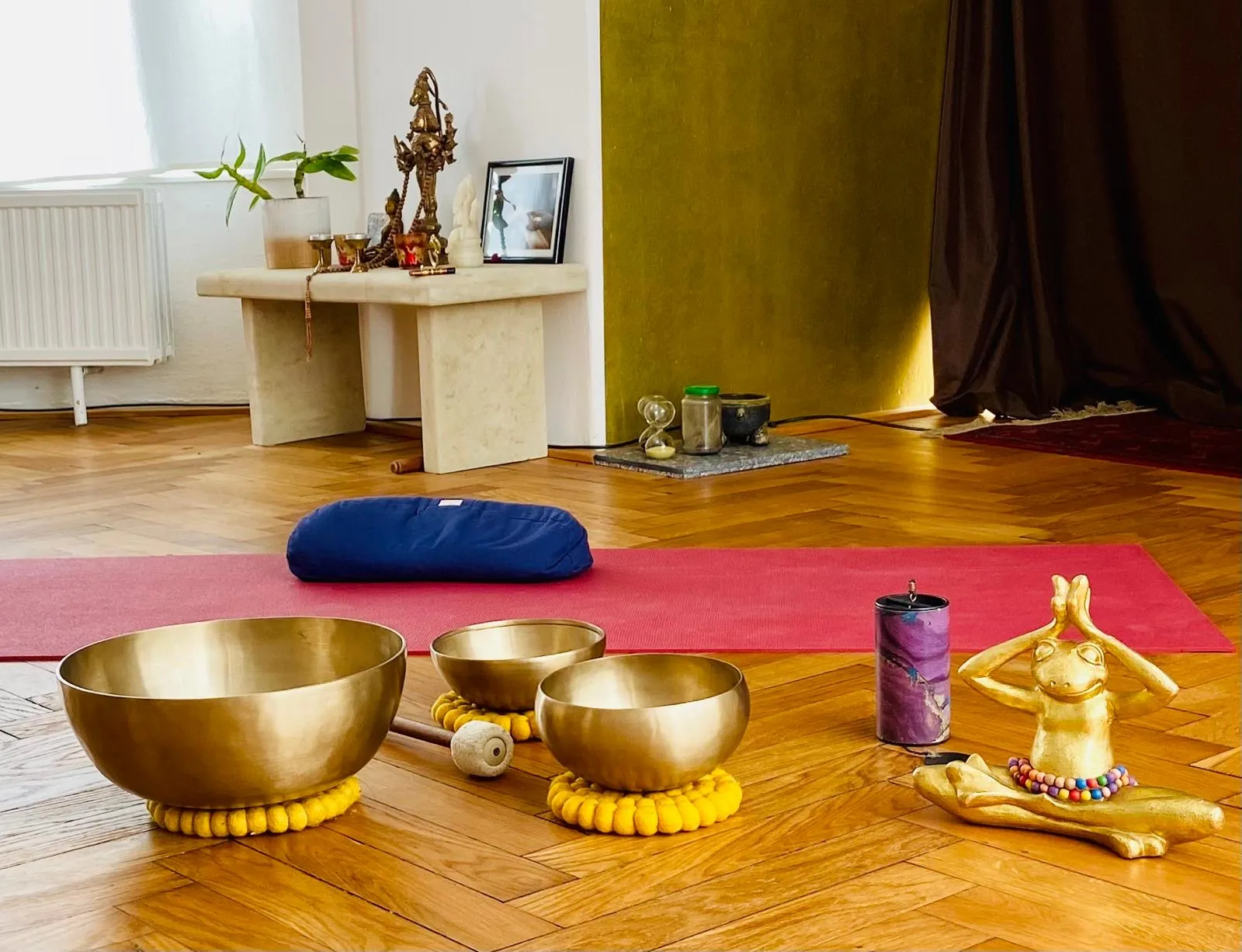 Sandra Klein — yoga-studio in Innere Neustadt, Dresden — 2