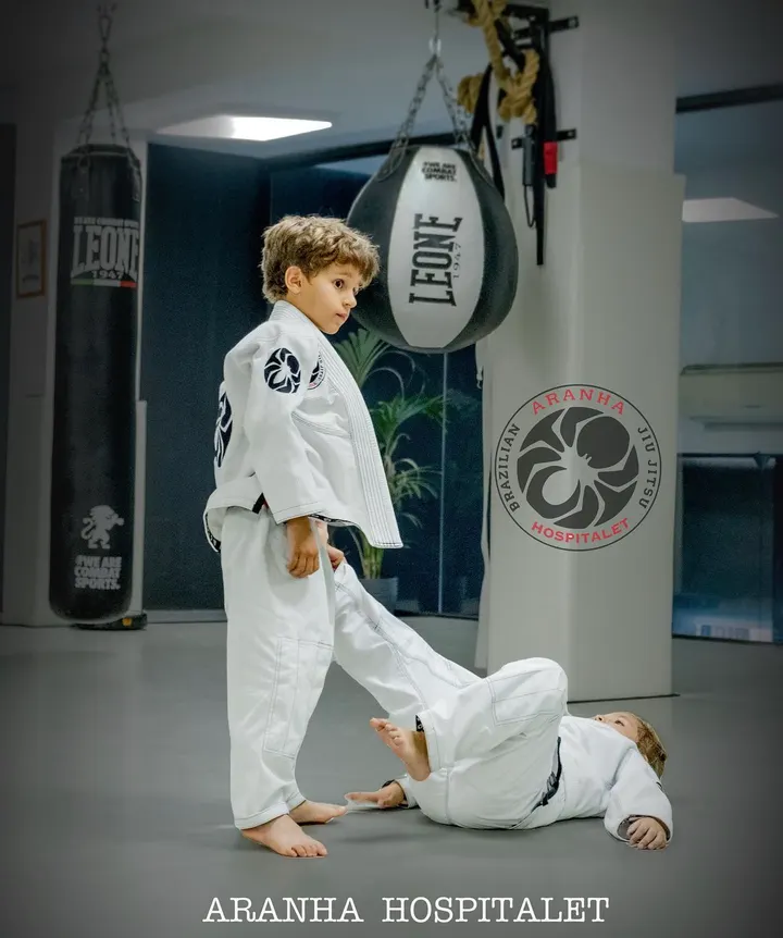 Aranha Hospitalet I Jiu Jitsu, MMA y Muay Thai — artes marciales-studio en Barcelona — 5
