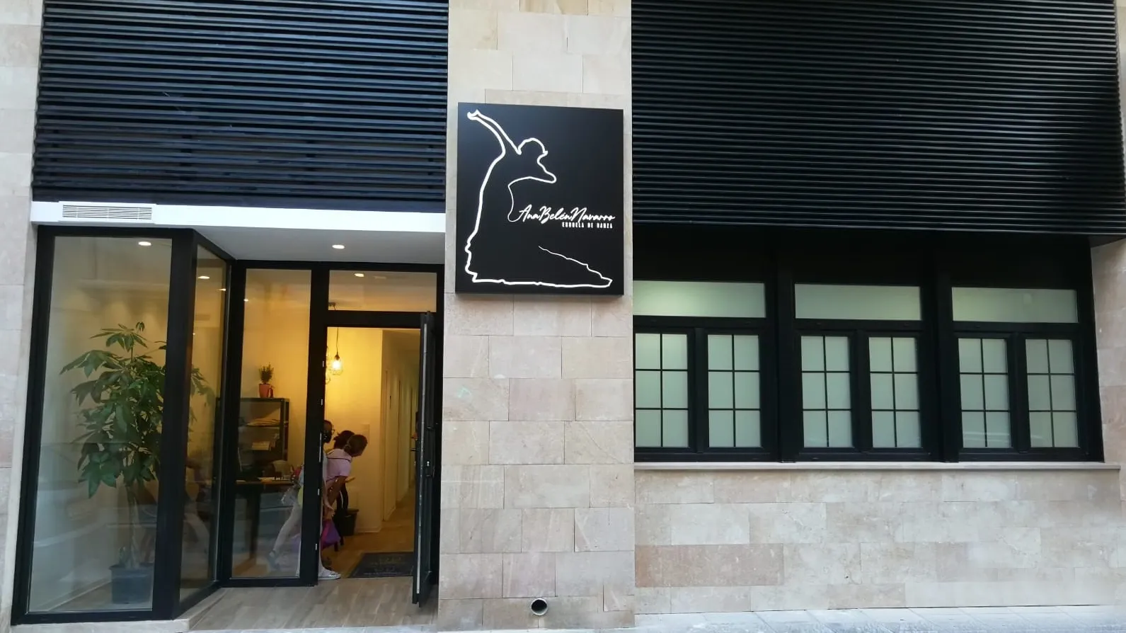 Escuela De Danza Ana Belén Navarro — baile-studio en Barrio Los Villagordos, Orihuela — 2