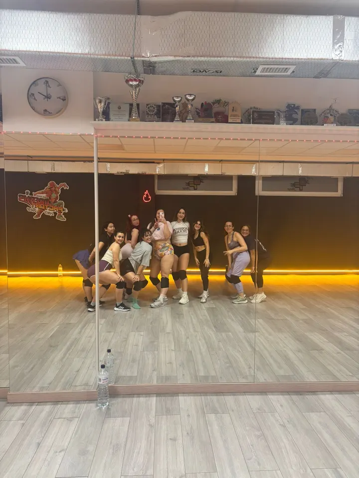 Dreams Factory Dance Studio — baile-studio en Almería — 3