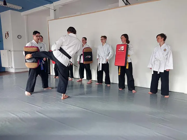 Sky Banzai Studio — kampfsport-studio in Barmbek-Süd, Hamburg — 2