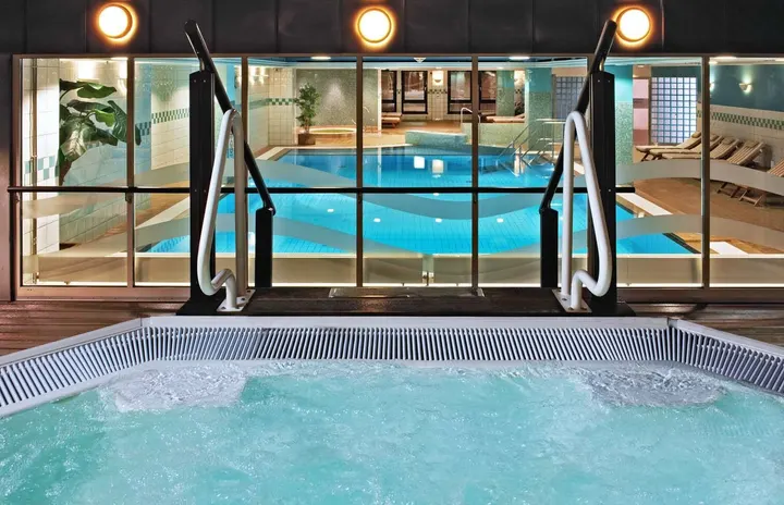LivingWell Health Club — Fitnessstudio in Innere Altstadt, Dresden
