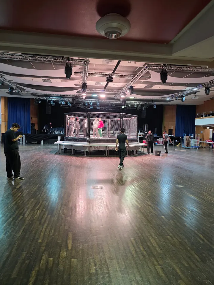 Fightholics Amarit e.V. — Muay Thai in Dreikönigenviertel, Neuss