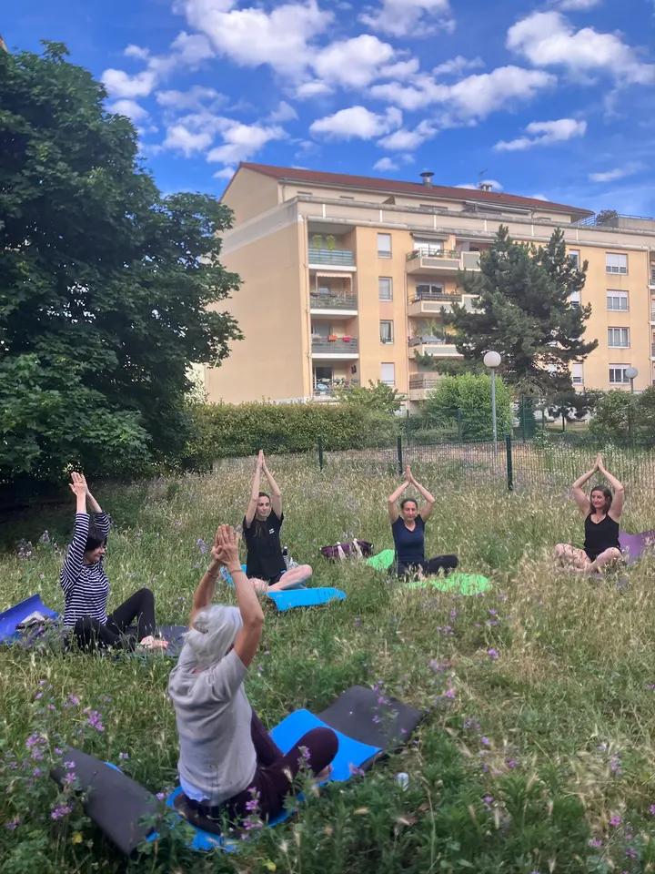 Yoga pour nous Salle Berty Albrecht — yoga-studio à Villeurbanne — 4