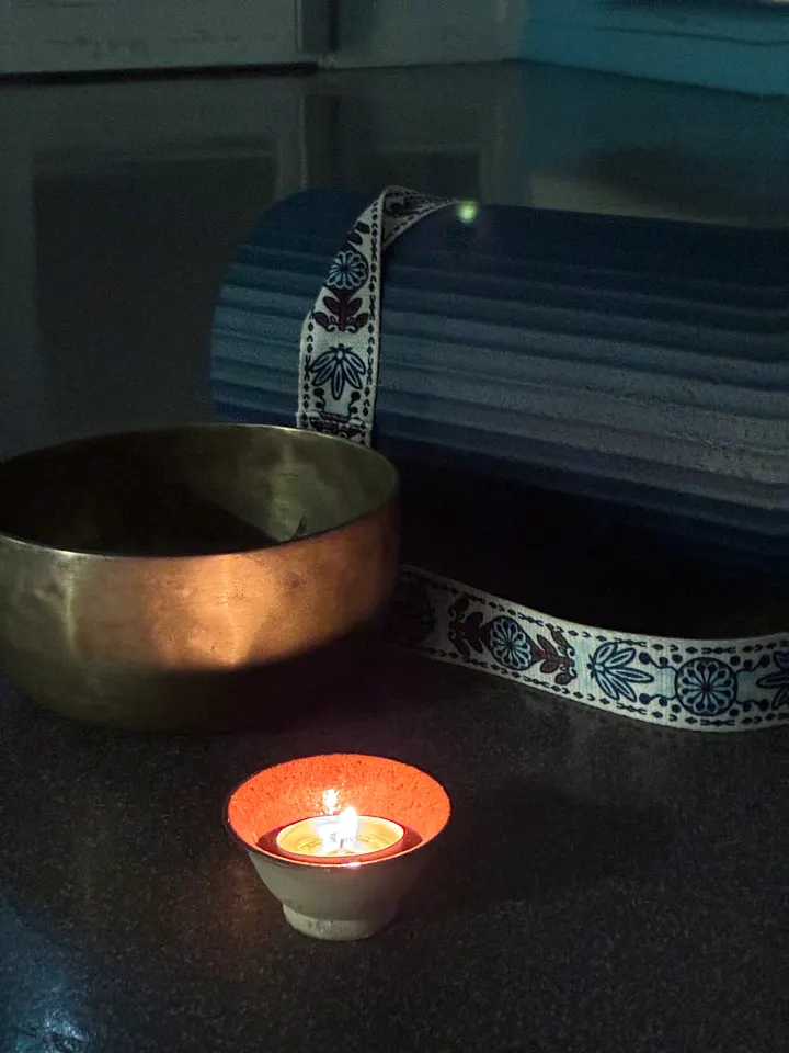 Yoga pour nous Salle Berty Albrecht — Yoga à Gratte-Ciel, Villeurbanne