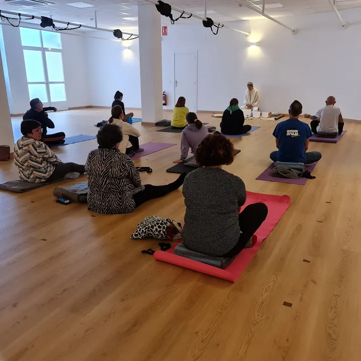 Oscar Zapater Pinteño — yoga-studio en Villena — 3