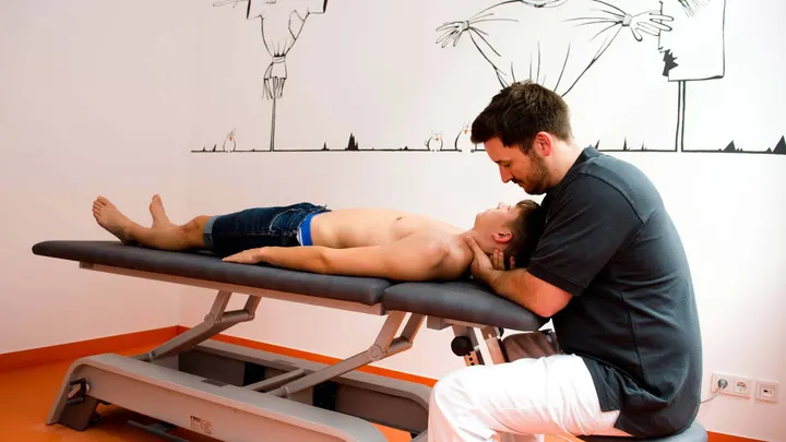 Therapieraum Essen Praxis für — PT-Studio in Stadtkern, Essen