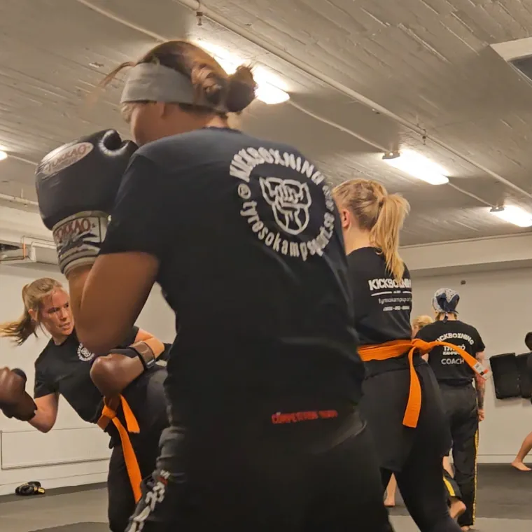 Tyresö Kampsport — kickboxning-studio i Tyresö, Stockholm — 2