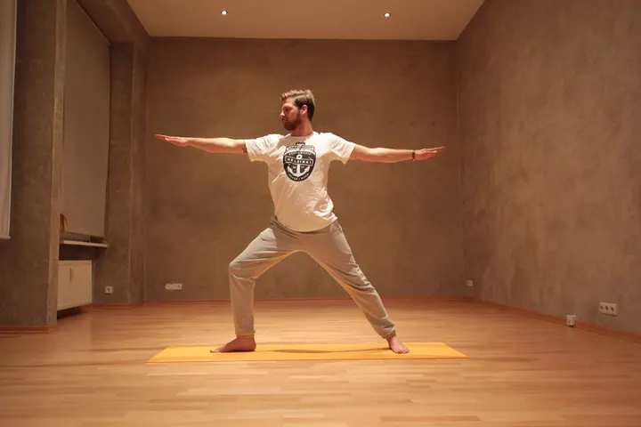 Yoga-Wiesbaden Christa Zehnder — Yoga in Südost, Wiesbaden