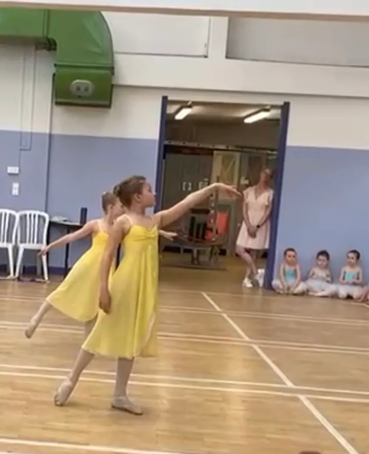 Balletine — Danse à Quartier Saint-Georges, Paris