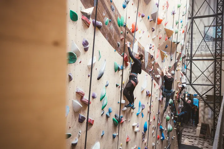 Climbing District Saint Lazare Paris 8 — escalade-studio à Paris 8e Arrondissement, Paris — 2
