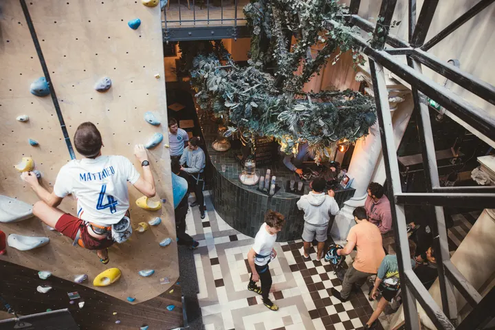 Climbing District Saint Lazare Paris 8 — escalade-studio à Paris 8e Arrondissement, Paris — 3