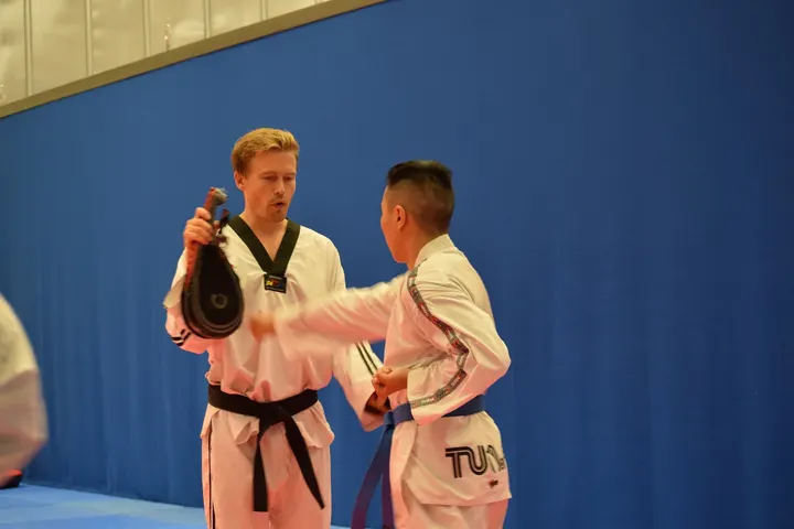 Taekwondourheilijat 2011 — kamppailulajit-studio – Konala, Helsinki — 2