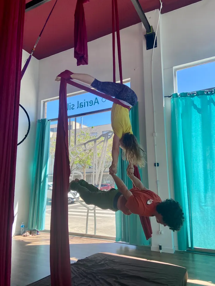 Just FLY Lleida Circus & Pole dance Studio — baile-studio en Lleida — 4