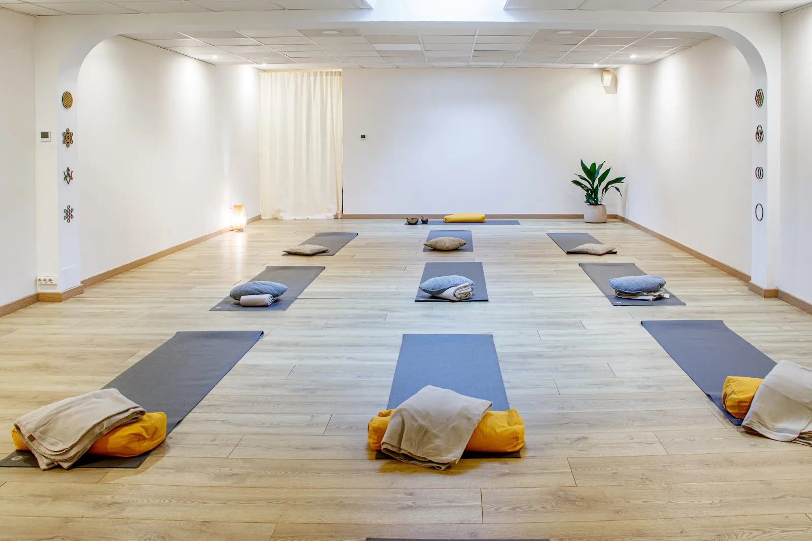 Inspira - Yoga. Pilates. Salud - Coruña — yoga-studio en Montes, A Coruña — 2
