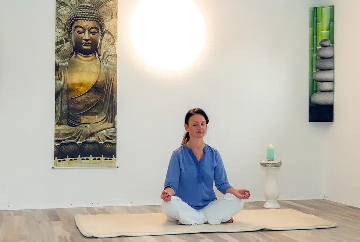 vi yoga vivian wolf — Yoga in Heiligendorf, Wolfsburg