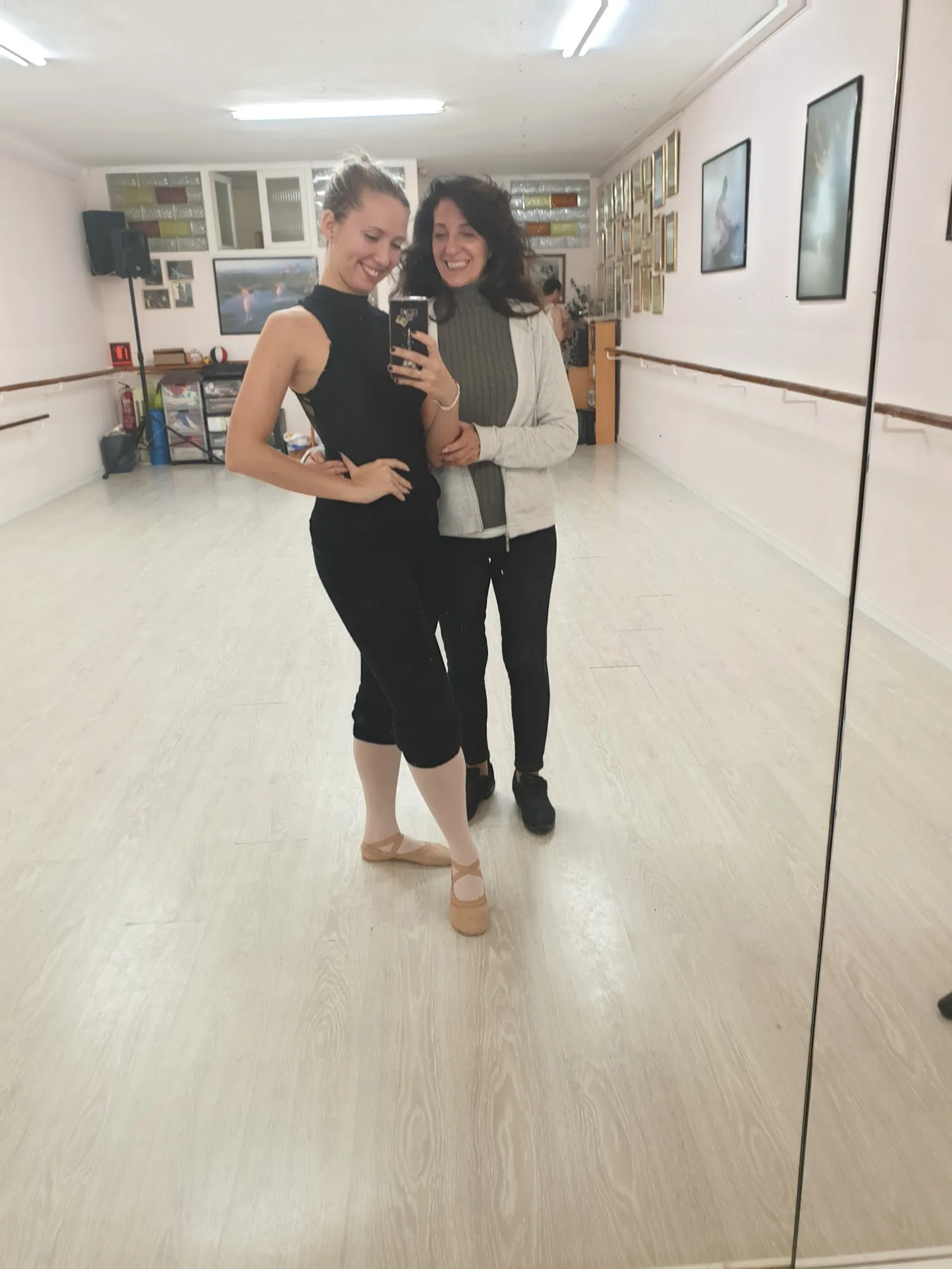 Escola De Dansa Hermínia Espejo — baile-studio en Sant Andreu, Barcelona — 2