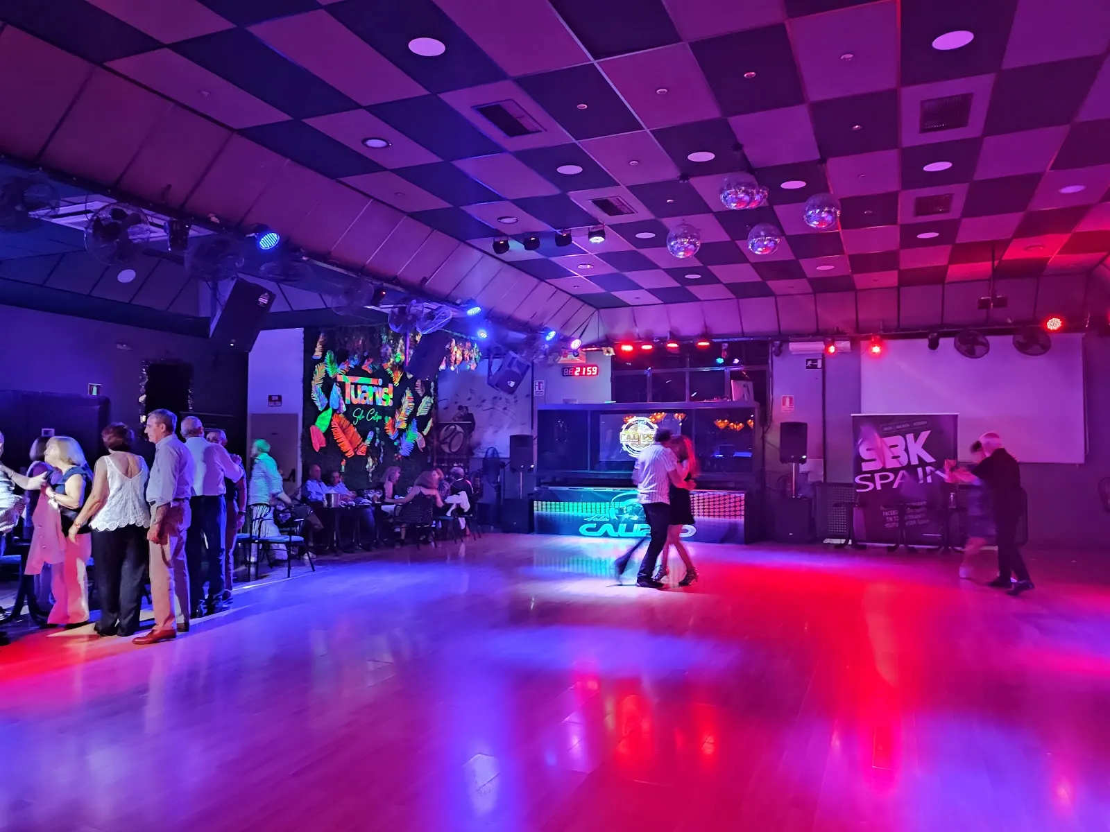 SALA CALIPSO — baile-studio en El Pinar, Fuenlabrada — 2