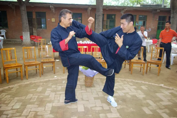 Académie Nationale de Kung Fu Wushu - Yi Quan et Qi Gong — arts martiaux-studio à Paris — 5