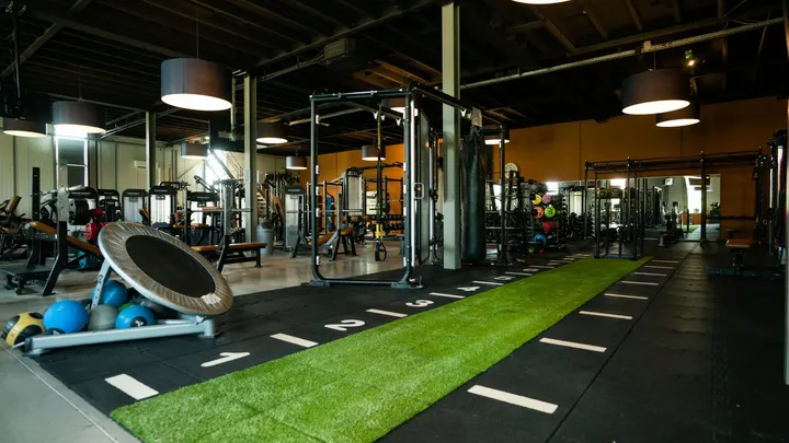 Daniels Basic — sportschool-studio in Selissen, Boxtel — 2