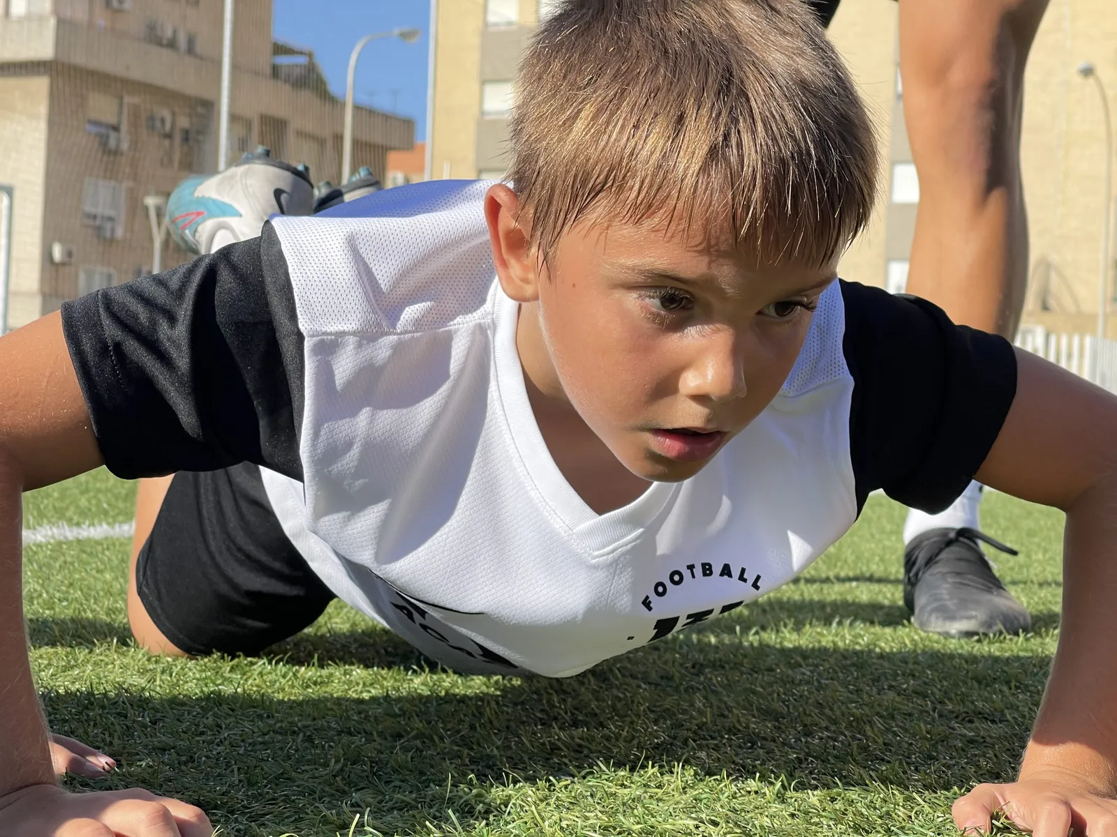 Academia 1on1 — entrenamiento personal-studio en Huelva — 2