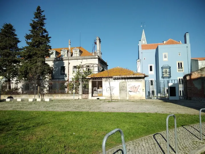 Complexo Desportivo da SFUAP — ginásio-studio em Cova da Piedade, Lisboa — 2