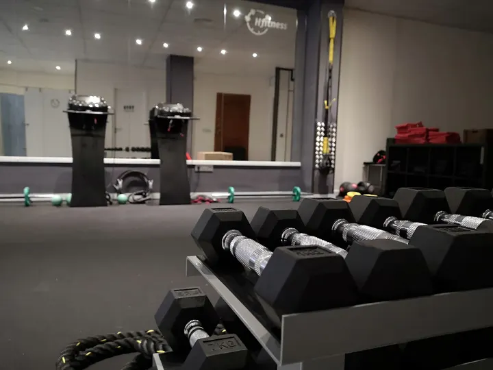 H FITNESS — estudio de fitness-studio en Mármoles (Centro), Málaga — 3