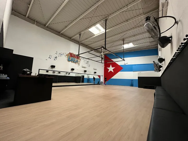 Bembé Dance Club — baile-studio en Jerez de la Frontera — 4