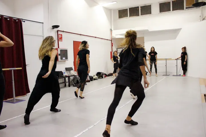 Con Luz Propia Escuela De Danza — baile-studio en Madrid — 4