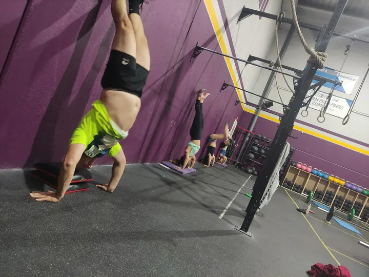 CrossFit Morado — CrossFit en San Antonio, Palencia