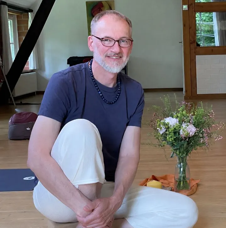 Svara YOGA — Yoga in Schnelsen, Hamburg