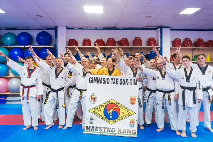 TAE E GUK KIM — artes marciales-studio en Almendralejo — 3