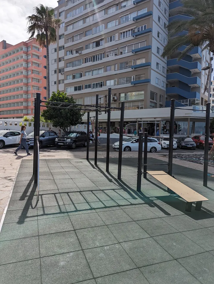Parque de Calistenia "Playa Martianez" — calisthenics-studio en El Tope, Puerto de la Cruz — 3