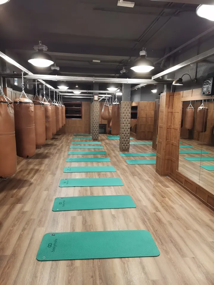 KARURA RIO muay thai,boxeo,jeet kune do,jiu jitsu japones,kick-boxing,mma,etc... — artes marciales-studio en Arganzuela, Madrid — 2